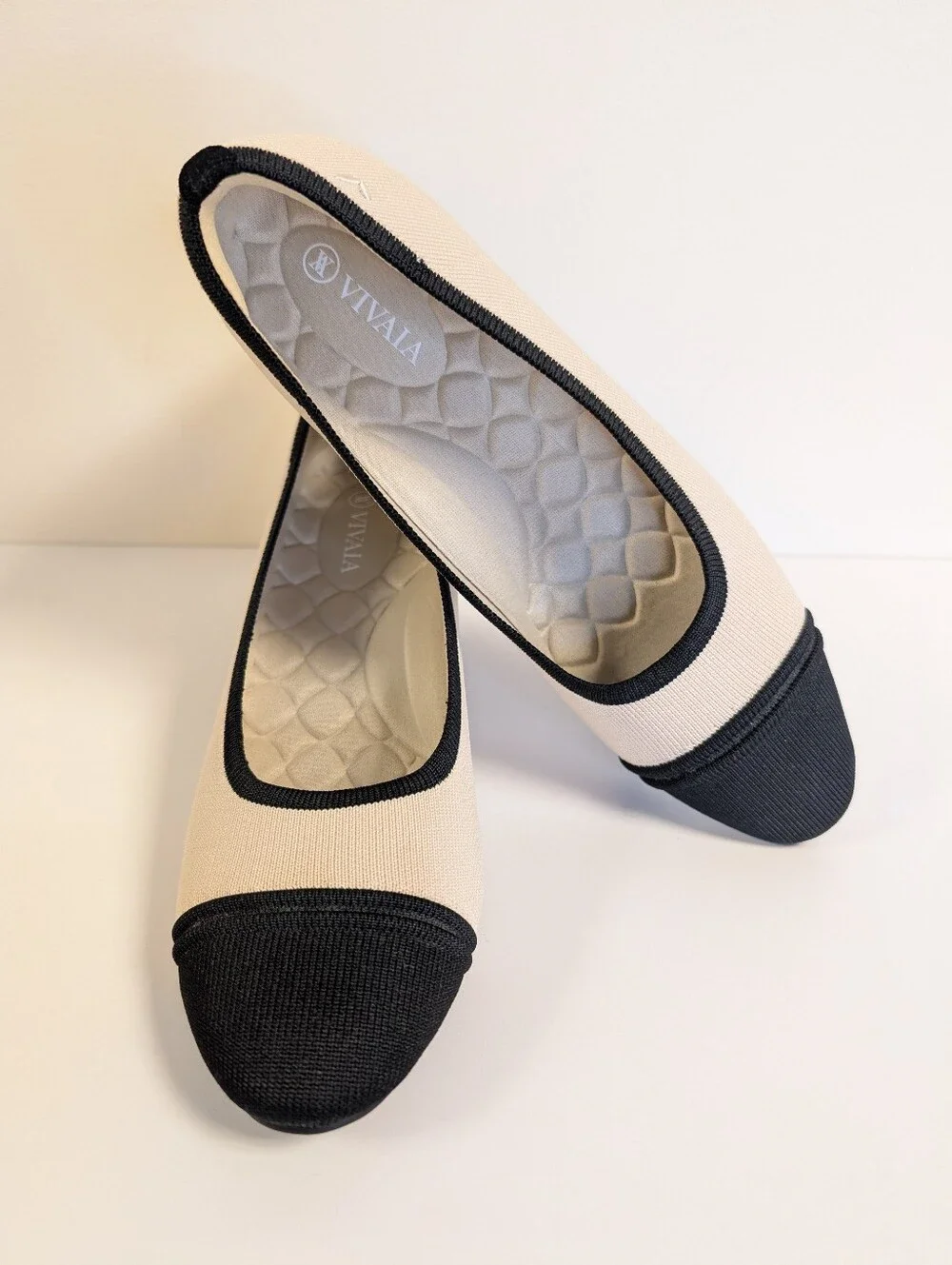 VIVAIA Margot Cream Black Cap Toe Knit Block Heel Pumps EU 40 US 9